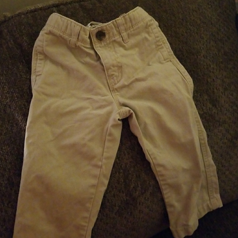 Khaki oldnavy pants.